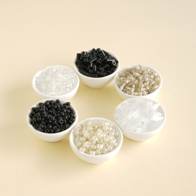 ヴィンテージ ベネチアンシードビーズ セット * モノトーン *セット