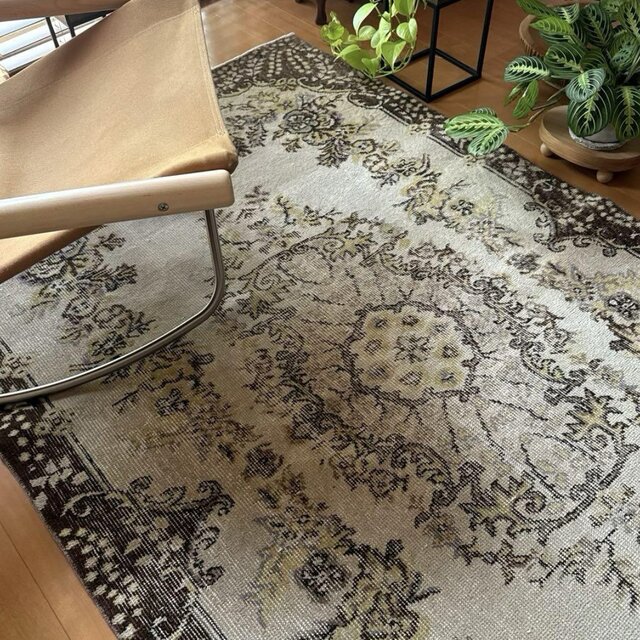 118×209王道メダリオン 花や実 イエロー×ブラウン トルコ