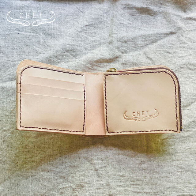 レザー二つ折り財布 牛ヌメ革製 コインもたっぷり入る本革コンパクト