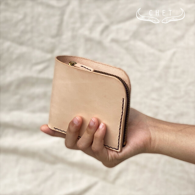 レザー二つ折り財布 牛ヌメ革製 コインもたっぷり入る本革コンパクト