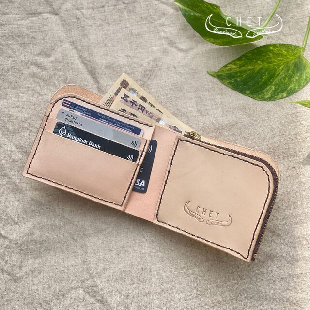 レザー二つ折り財布 牛ヌメ革製 コインもたっぷり入る本革コンパクト