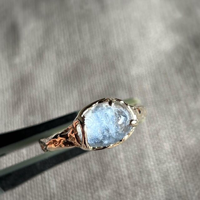 デュモルチェライトインクォーツ リング / k10 | iichi 日々の暮らしを