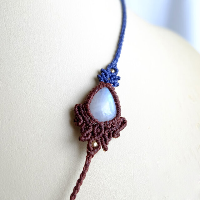 ラピスラズリ（アフガニスタン産）・ムーンストーン（スリランカ産