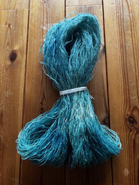 藍の生葉染め糸 きびそ（生皮苧）純国産　（群馬県産）A級ランク1000デニール　