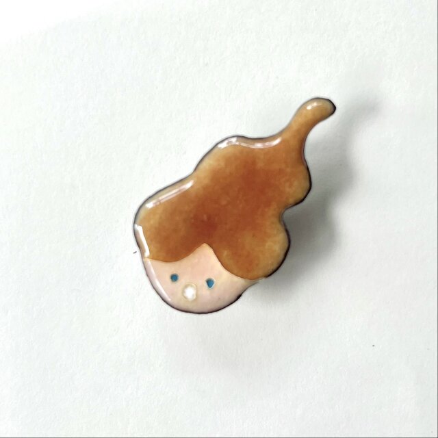 女の子Bブローチ