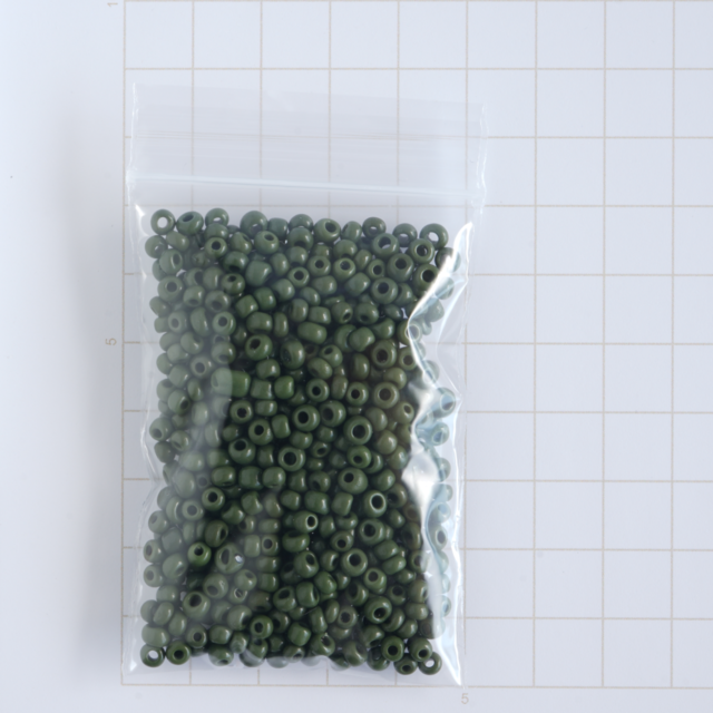 (23g)  ヴィンテージベネチアンシードビーズ　8/0　オリーブグリーン
