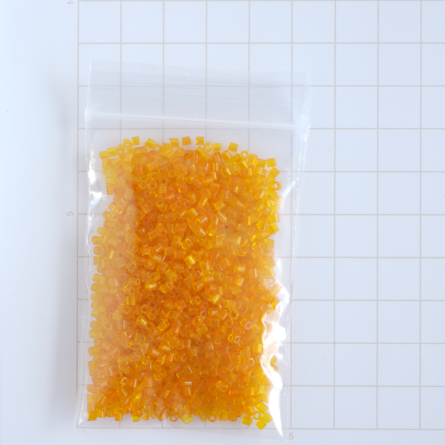 (14g)  ヴィンテージベネチアン 2mm 竹ビーズ　トランスパラントオレンジ