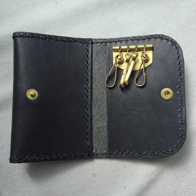 栃木レザーのキーコインケース スリーピングビューティターコイズ  