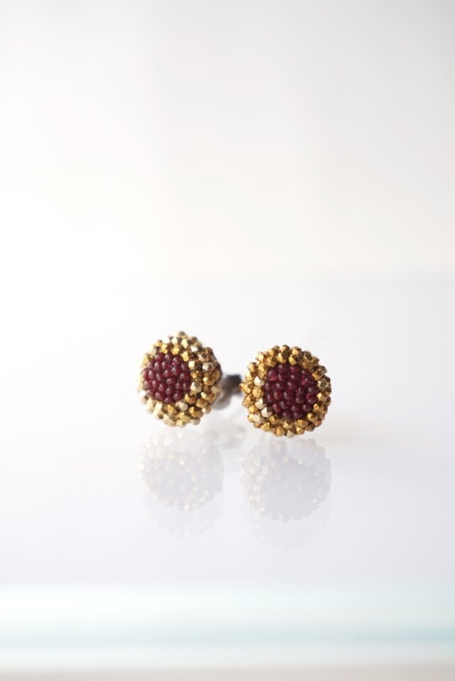 【tiny-gold metal×red】ピアス