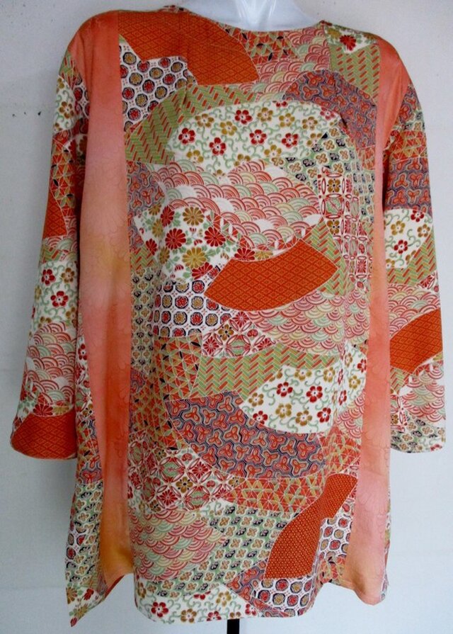 ８４３９　花柄の着物で作ったプルオーバー＃送料無料