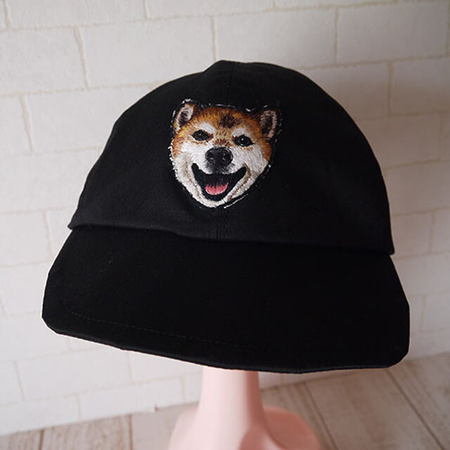 コットン生地で作ったうちの子刺繍キャップ（芝ちゃん）