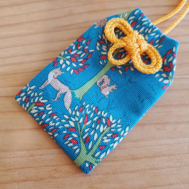 願いが叶うお守り袋 (森と動物柄 オレンジ) | iichi 日々の暮らしを