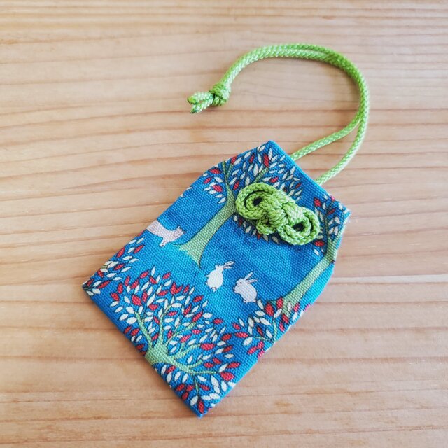 願いが叶うお守り袋 (森と動物柄 グリーン)