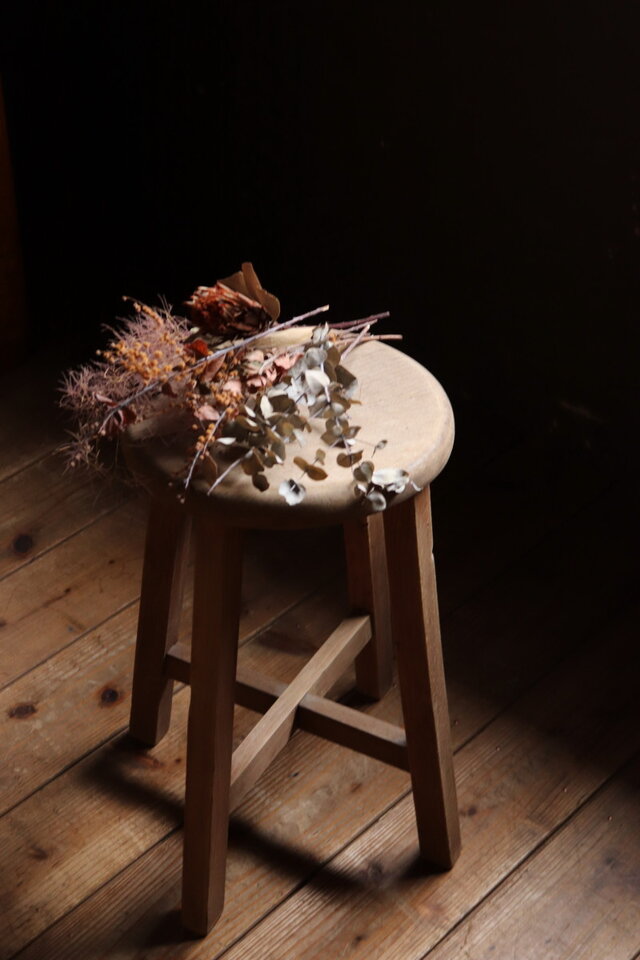 【アンティーク】木製 スツール 丸椅子 花台 昭和レトロ 古道具 古民家 古家具 昭和 レトロ アンティーク スツール 丸椅子 木製 古家具 古道具