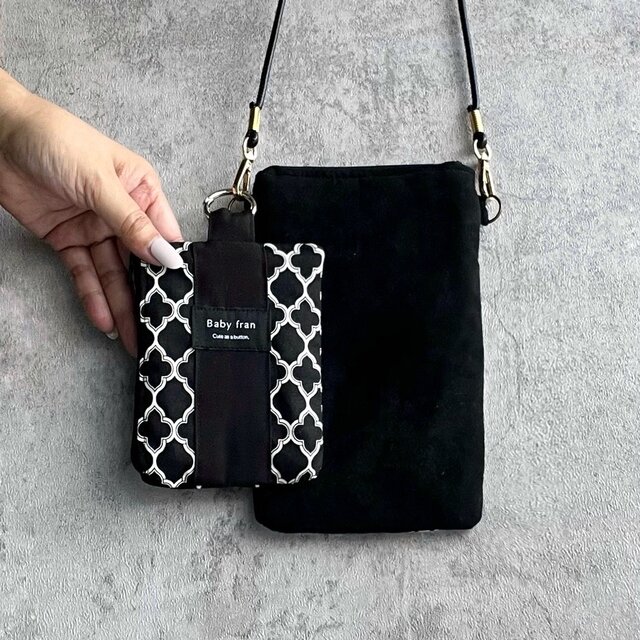 ポケットティッシュケース・カラビナ付きポーチ／イヤホン・薬・鍵・絆創膏・ゴミ入れ小物整理／バッグに下げたり／プチギフト