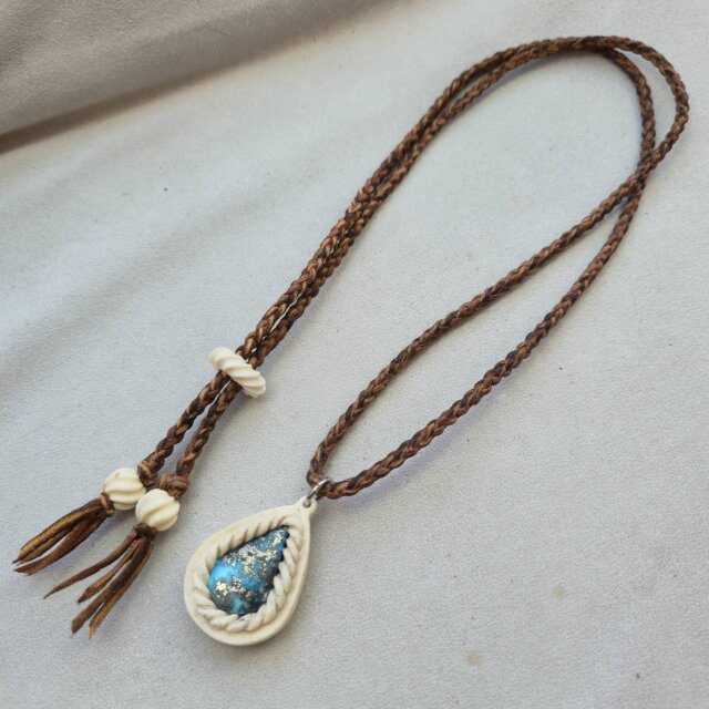 鹿の角 ペルシアンターコイズのペンダント#7 鹿の角 ペルシアンターコイズのペンダント#7 | iichi 日々の