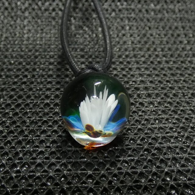 フラワーNO.435（ガラス、とんぼ玉、小さな花、一点物、伝統工芸、ネックレス）
