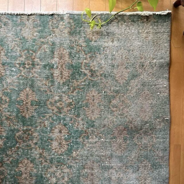 108.5×195擦れ強め　グリーンボタニカル　シャビーなトルコヴィンテージラグ 108.5×195擦れ強め グリーンボタニカル シャビーなトルコ