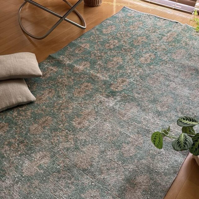 82×82 ラウンドラグ 赤系×ネイビー ボタニカル トルコ