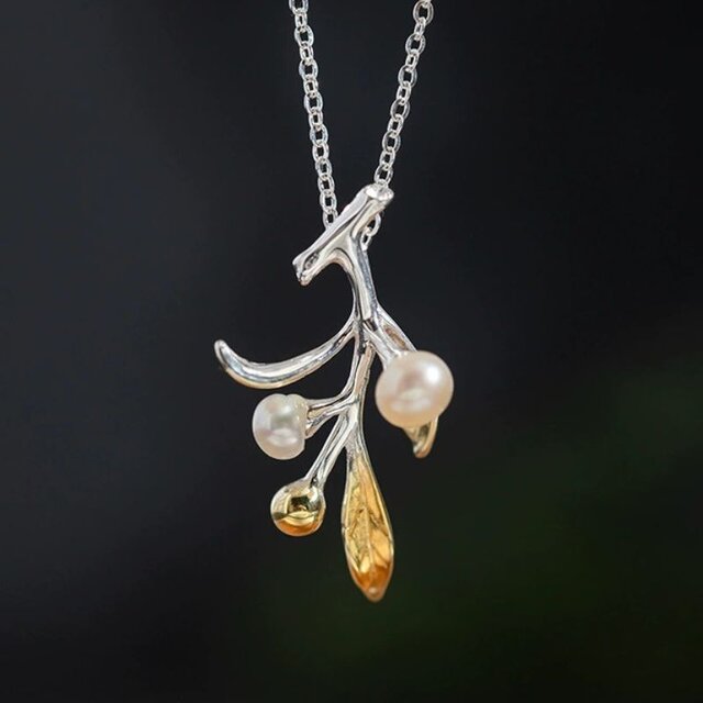 タマサンゴのペンダント - 自然の美しさをそのまま表現した　N147