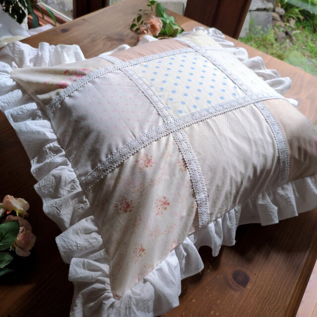 フリルクッションカバー　ハンドメイド♡ フリルクッションカバーハンドメイド♡