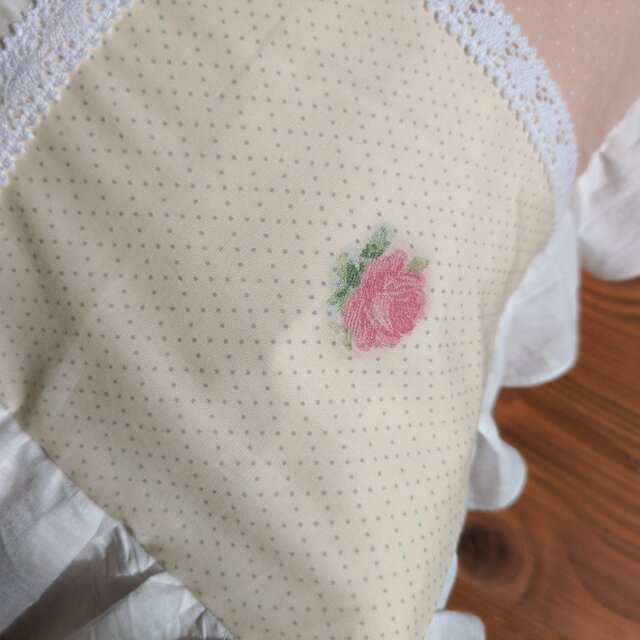 クッションカバー♡パッチワーク♡花柄・水玉・レース♡フリル付♡45cm
