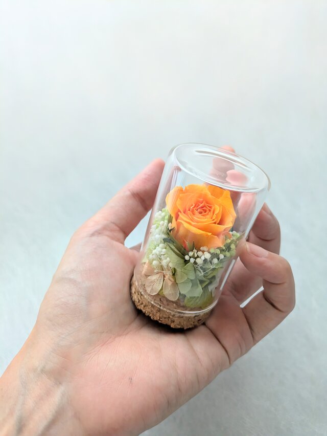 プリザーブドフラワー／オレンジミニ薔薇と小花のミニガラスボトル