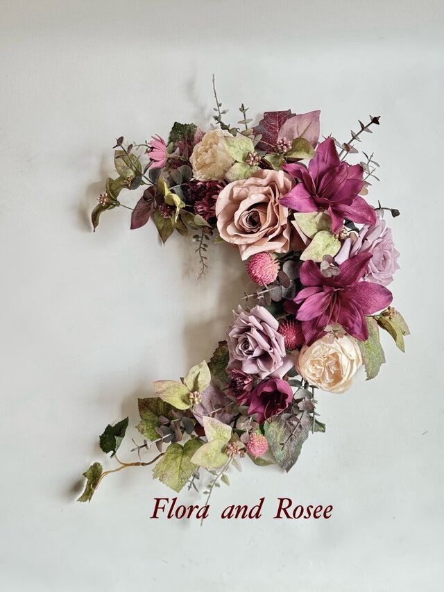 ユリとバラのクレッセントアンティークリース | iichi 日々の