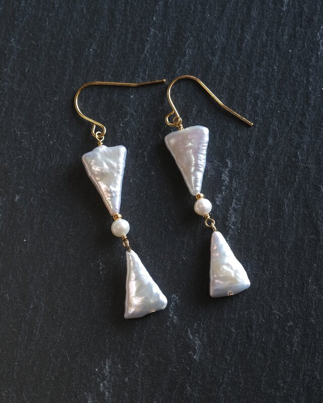 triangle pearl earring 淡水三角バロックパール ピアス・イヤリング