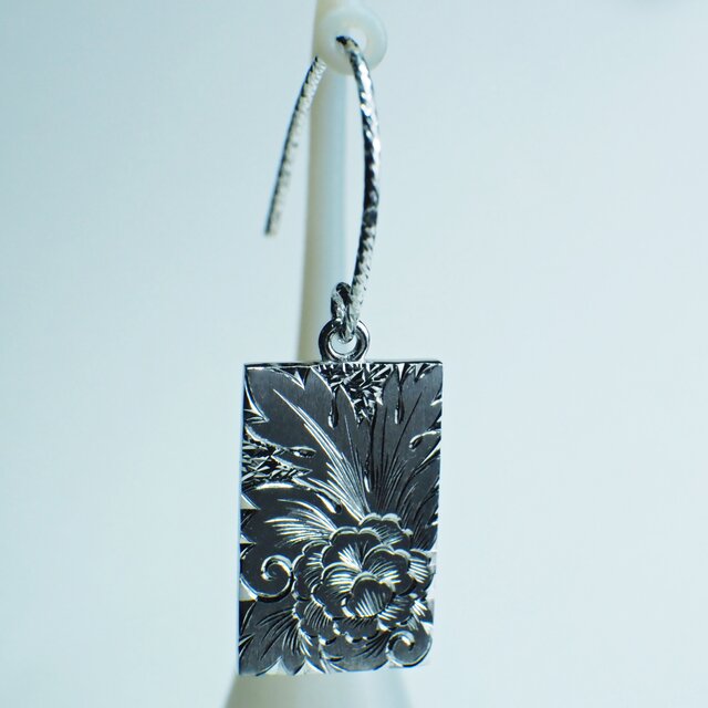 プレートピアス 草花(アカンサスモチーフ)