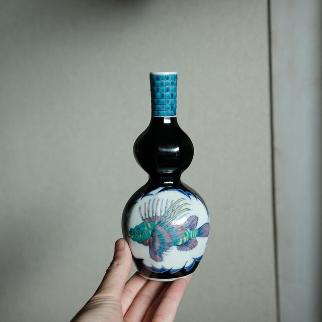 カラフルなミノカサゴ◇九谷焼 色絵徳利 酒器 コレクション インテリア