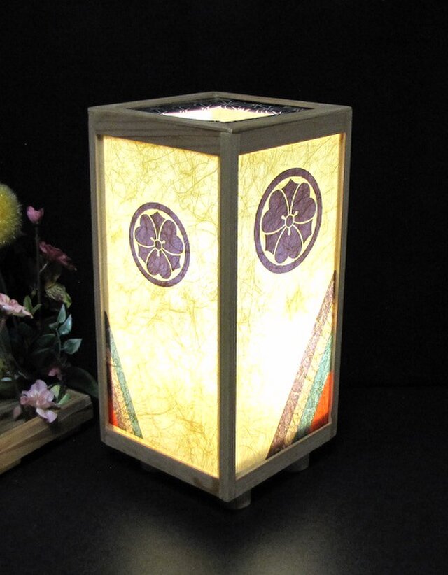 ◇家紋の宿り木=「丸に剣片喰」（家紋変更可）／至福の明り・心温まる