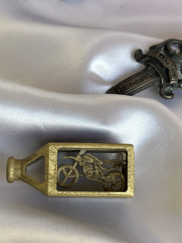 「バイクガレージ　スピードの記憶」オーダーメイドボトル型ネックレス バイクガレージ スピードの記憶」オーダーメイドボトル型