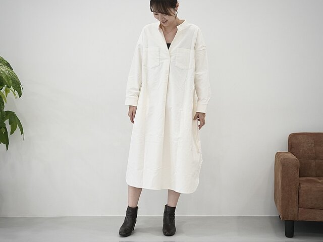 【新品未使用】naptime 2022 FW　コーデュロイワンピース　ホワイト 冬の定番に！細コーデュロイワンピース ホワイト No.143 | iichi 日々