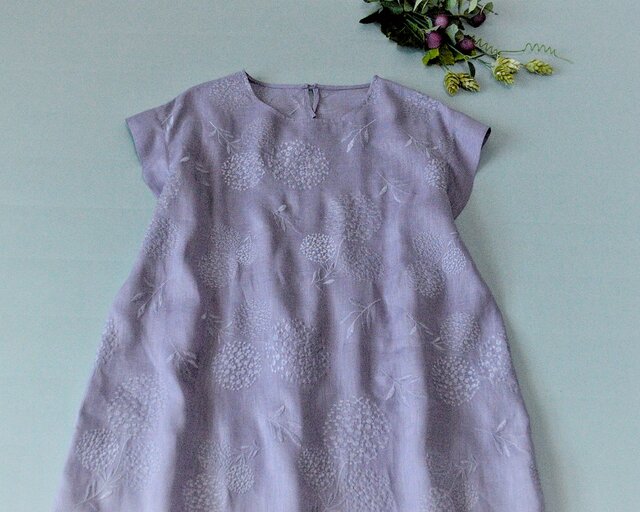 リネン100％総刺繍生地+ピンタック仕様無地シンプルな大人可愛い