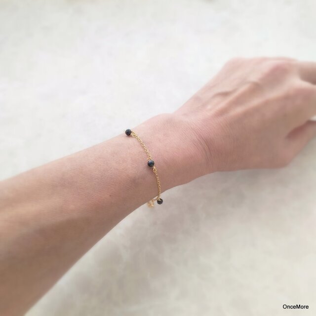 現品限り】ブラックスピネルが揺れるブレスレット（14kgf） | iichi