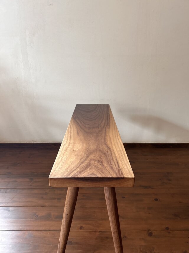 みみ付きウォールナット一枚板のベンチ H420mm | iichi 日々の