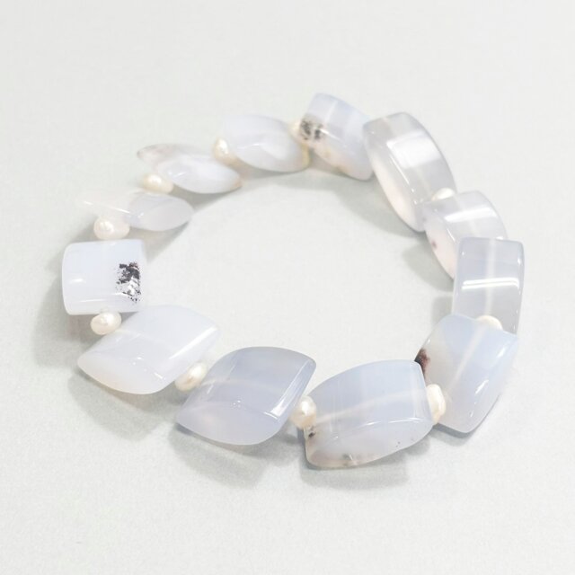 ブルーカルセドニー　淡水真珠　ブレスレット