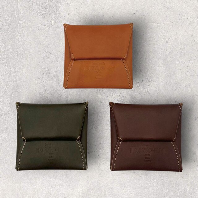 レザースクエアコインケース（ハンドメイド／コンパクト／裏地付き／小物入れ／ギフト対応）