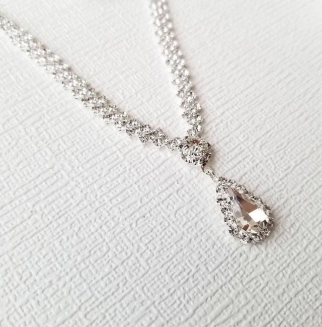 煌めくビジュー ネックレス＆ピアスセット ウェディング ブライダル