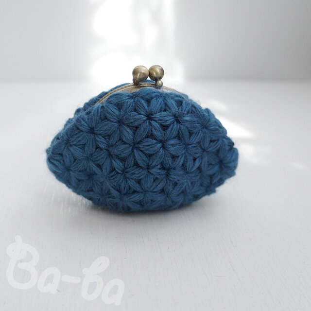 ばあば♪リフ編みふわっとminiがま口（delft blue・C1738）