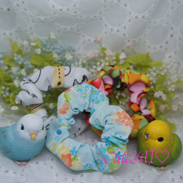 ヘアアクセ シュシュ 手縫いのキッズ用3点セットシュシュ ハロウィン