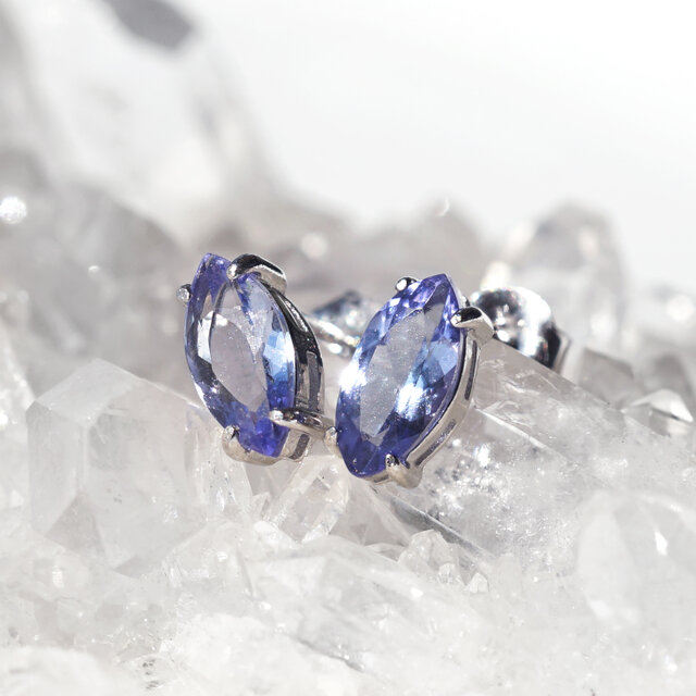タンザナイトのマーキスカットSilver925ピアス　～キリマンジャロの夕暮れ