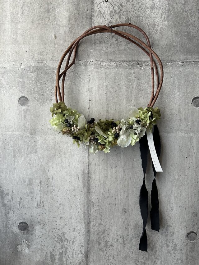 緑を楽しむ濃淡リース