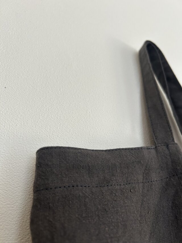 天日干しリネンエプロン 墨黒 long | iichi 日々の暮らしを心地よく