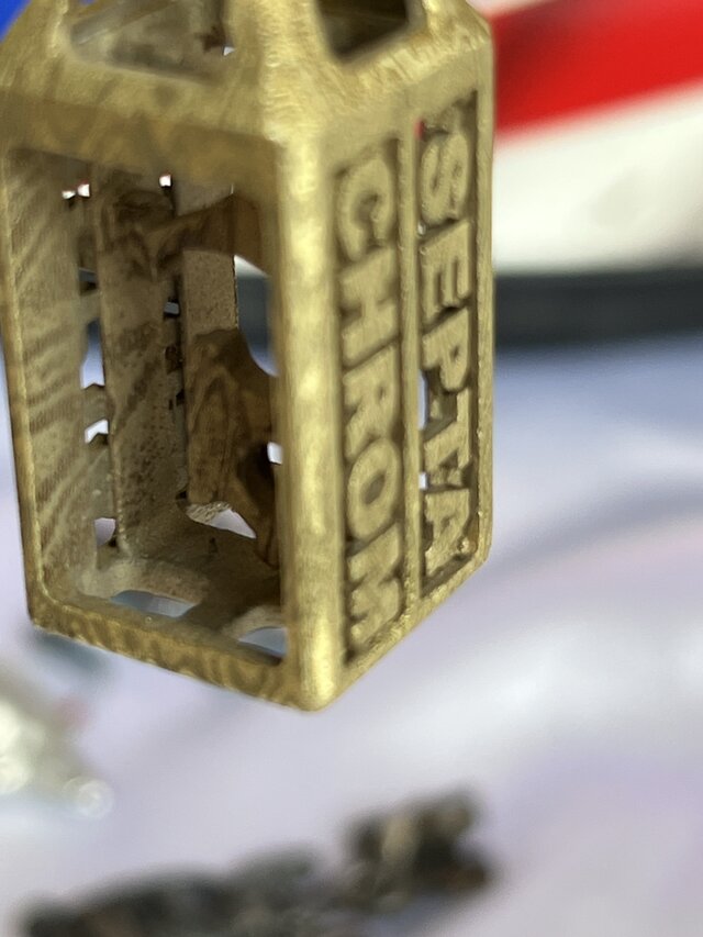 「バイクガレージ　スピードの記憶」オーダーメイドボトル型ネックレス バイクガレージ 街並の記憶」オーダーメイドボトル型ネックレス