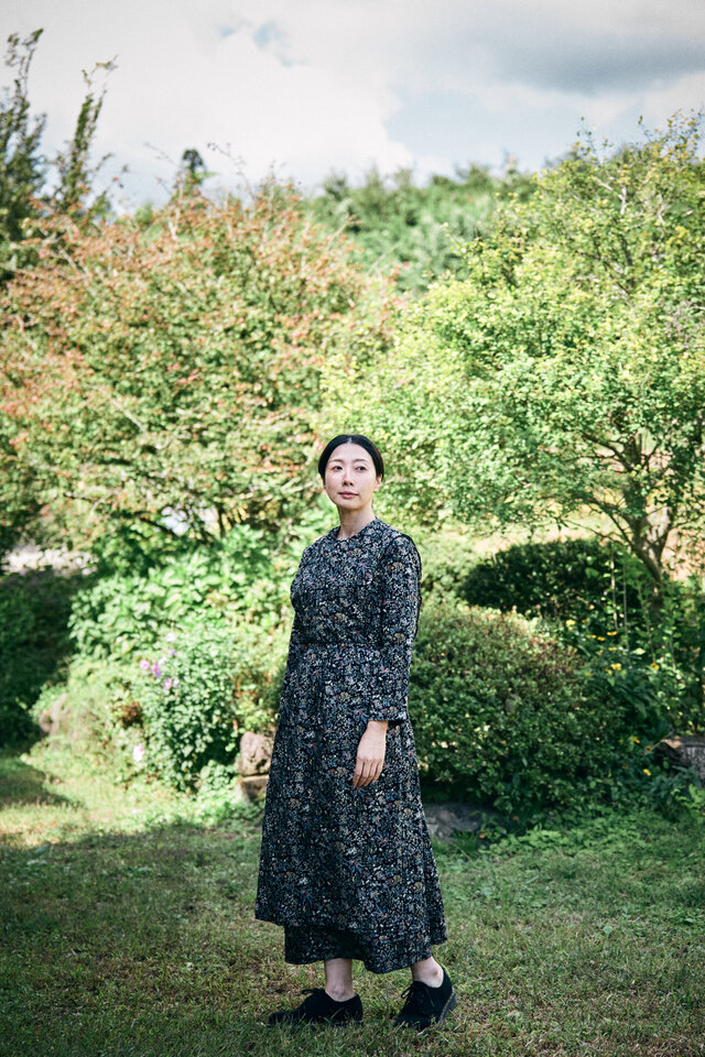 【受注制作】トラディショナルアーミッシュドレス◇コットンコーデュロイ *小鳥柄（ブラック）*