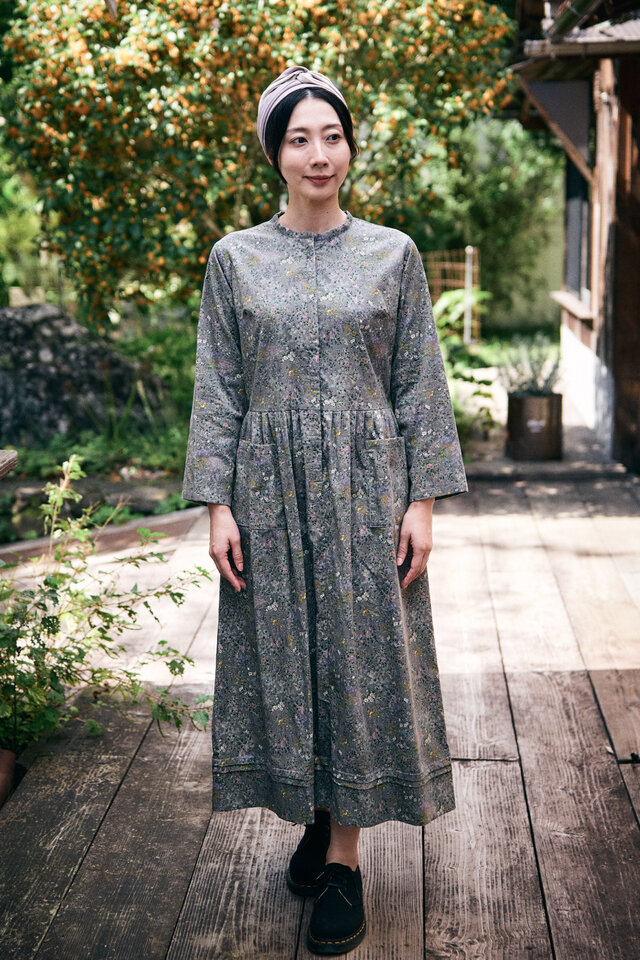 【受注制作】トラディショナルアーミッシュドレス◇コットンコーデュロイ *小鳥柄（グレー）*