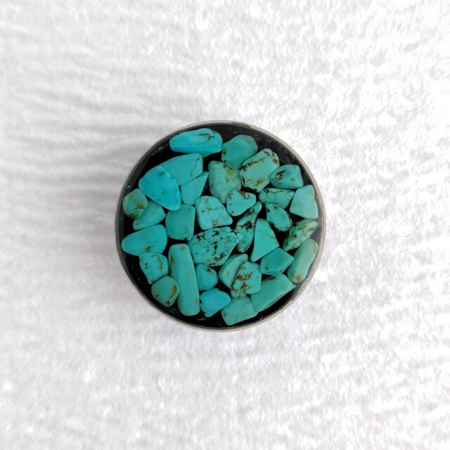 シンプル・ターコイズ＊レジンの小ぶりな帯留め