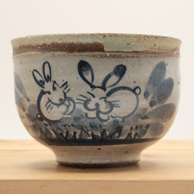 染付うさぎと富士山の碗
